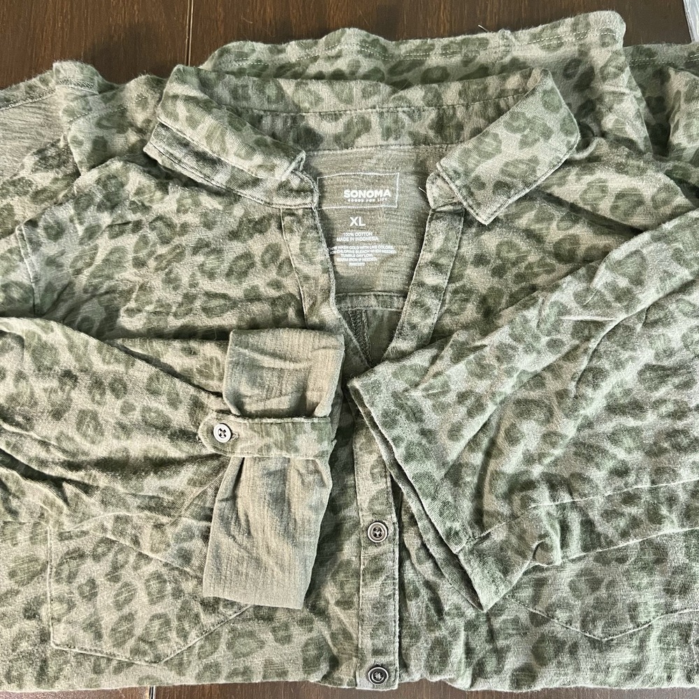Sonoma Green Leopard Print Button Front Cotton Shirt Women's XL Roll Tab *flaw